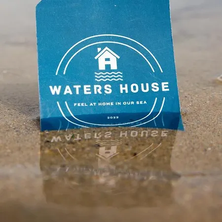 Waters House - Feel At Ir Our Sea Nyaraló