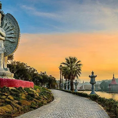 Waters House - Feel At Ir Our Sea Nyaraló *