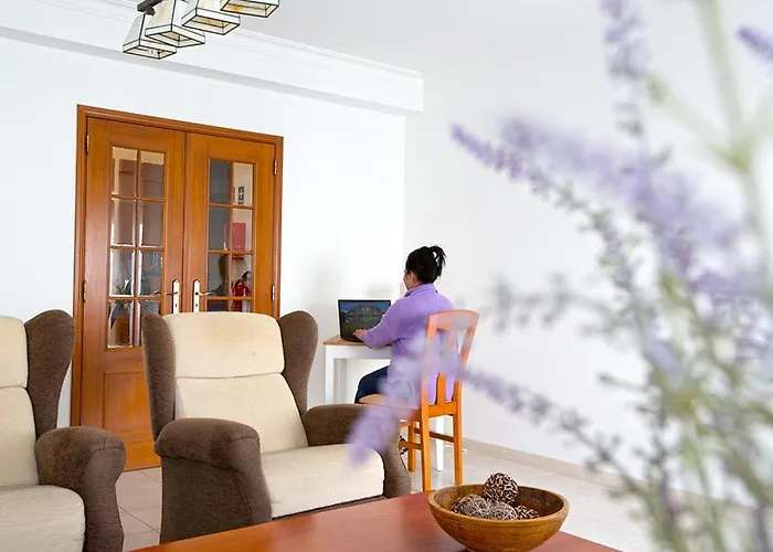 Waters House - Feel At Ir Our Sea Holiday home