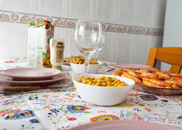 Waters House - Feel At Ir Our Sea Holiday home *